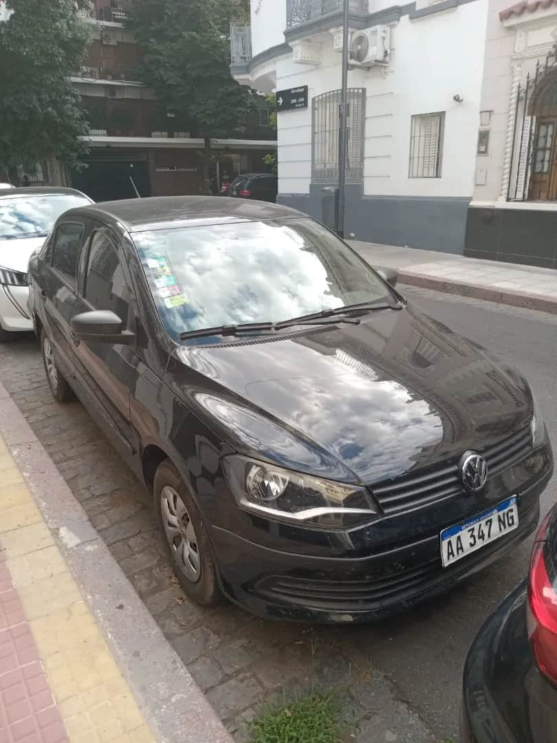 VOLKSWAGEN VOYAGE - Vista principal