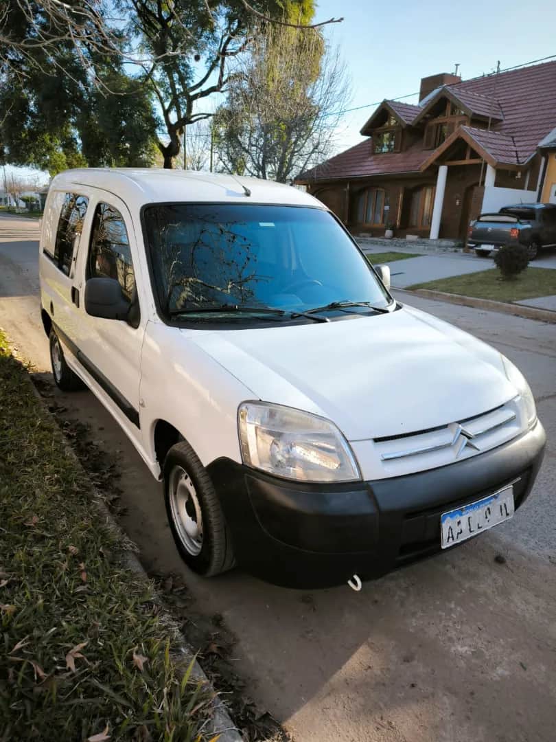 CITROEN BERLINGO color plata