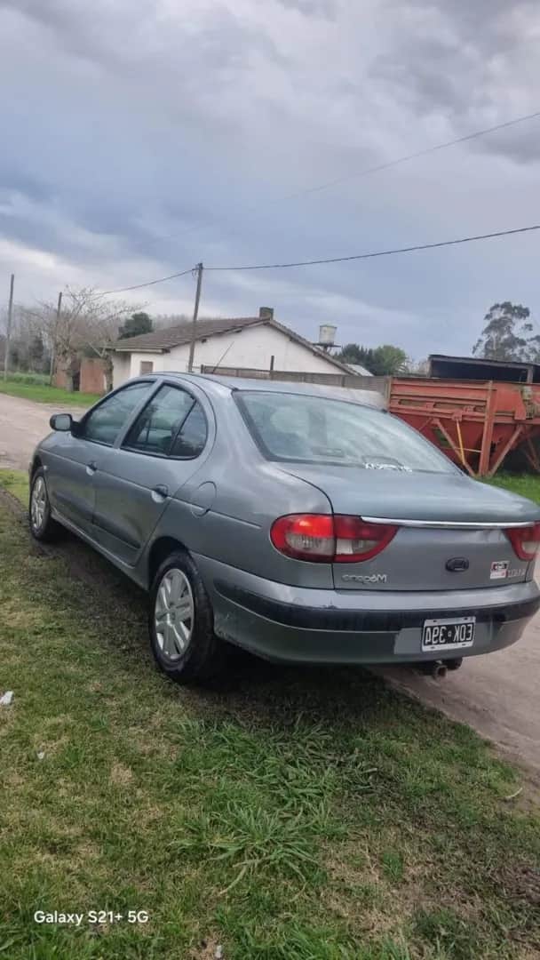 RENAULT MEGANE - Vista principal