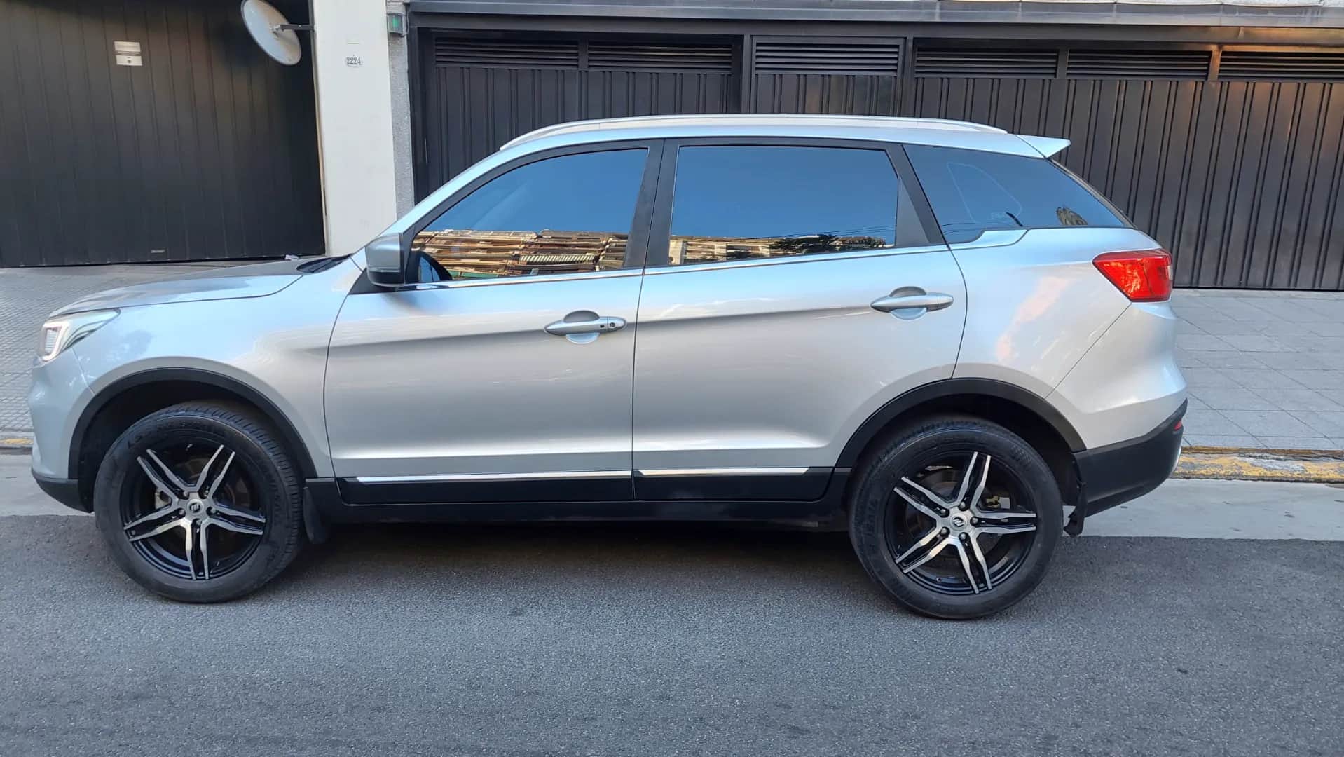 LIFAN X 70 - Vista principal