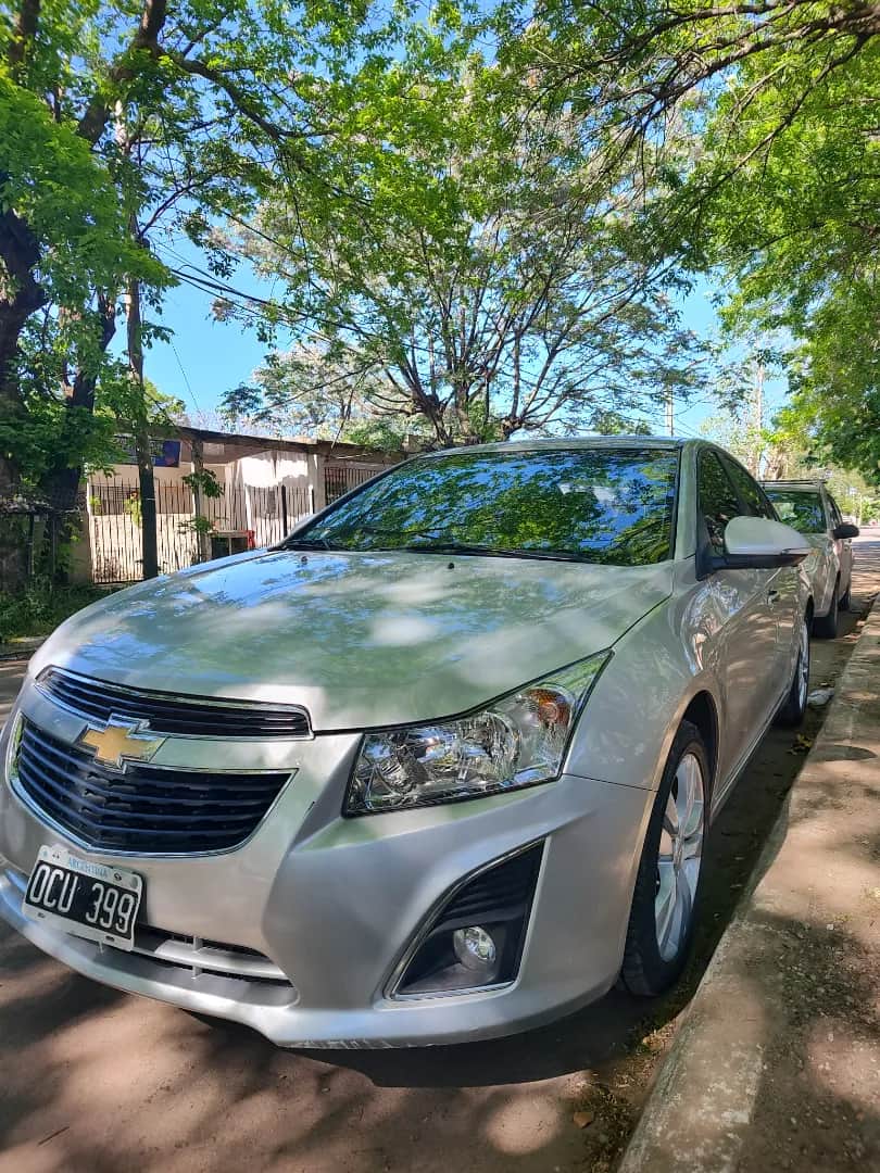 CHEVROLET CRUZE - Vista principal
