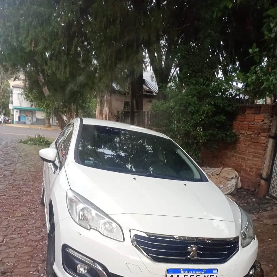 PEUGEOT 408 - Vista principal
