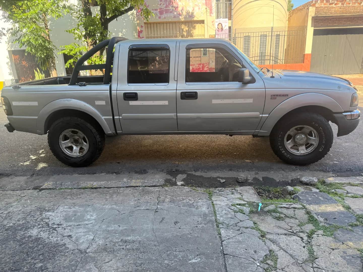 FORD RANGER - Vista principal