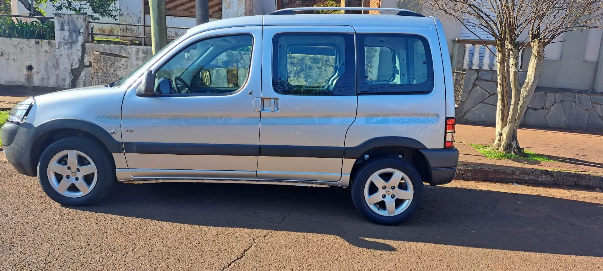 PEUGEOT PARTNER - Vista principal