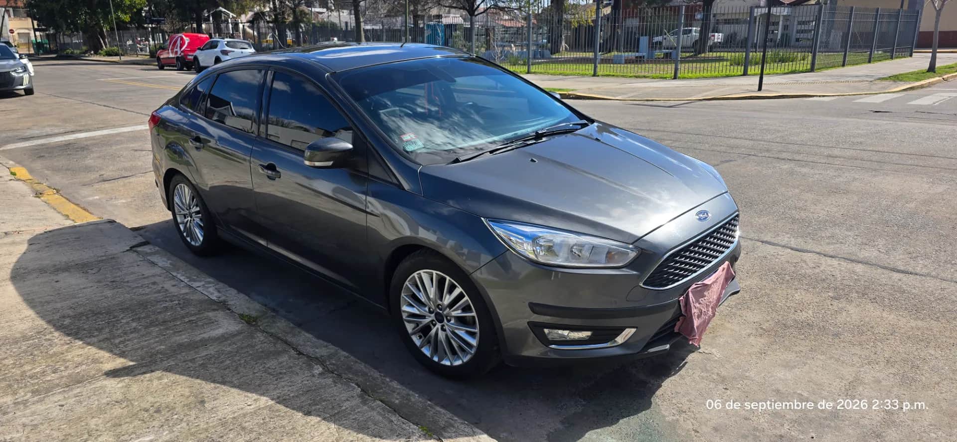 FORD FOCUS KINETIC DESIGN ATTRACTION - Vista principal