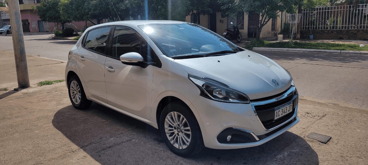 PEUGEOT 208 - Vista principal