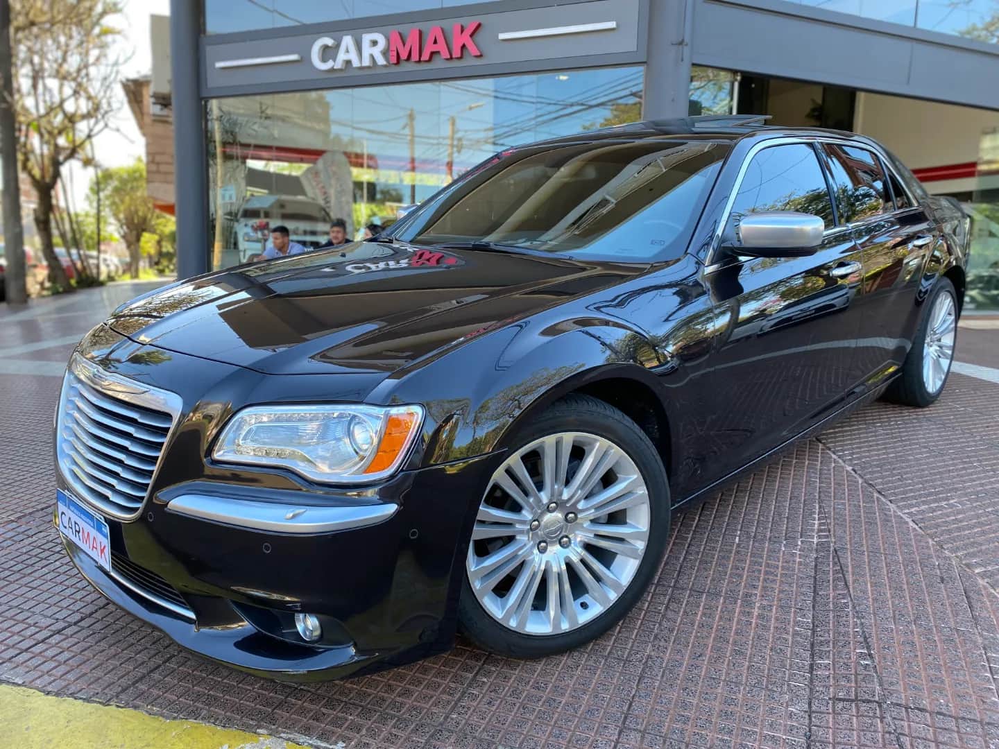 CHRYSLER 300 - Vista principal