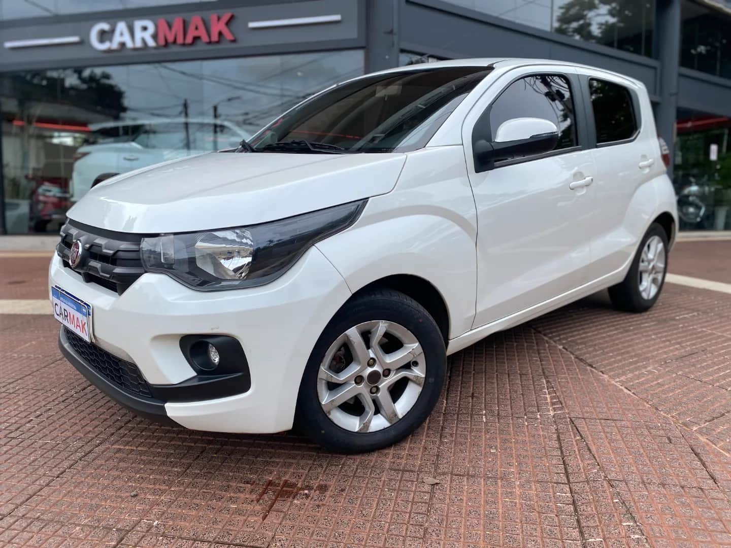 FIAT MOBI color plata