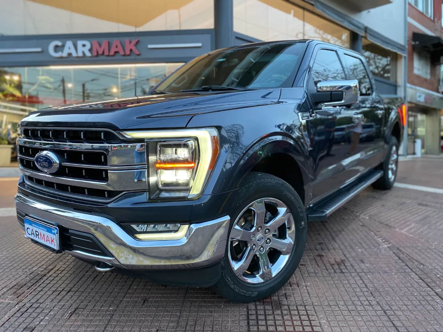 FORD F-150 PICK - UP - Vista principal