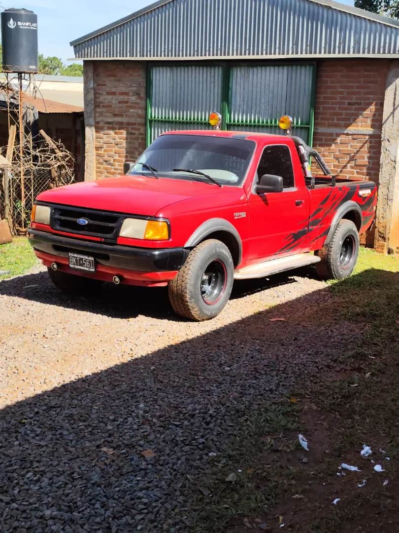FORD RANGER PICK - UP - Vista principal