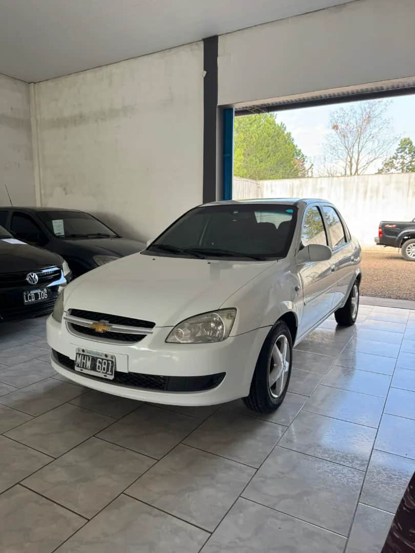 CHEVROLET CLASSIC - Vista principal