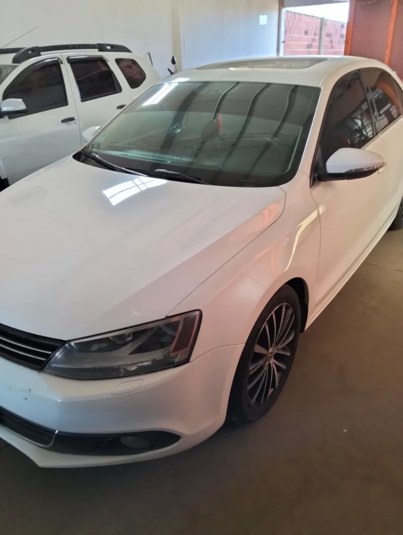 VOLKSWAGEN VENTO - Vista principal