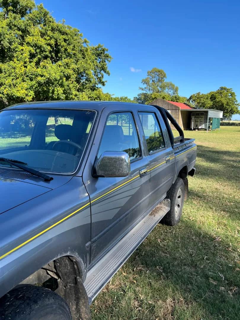 TOYOTA HILUX - Vista principal
