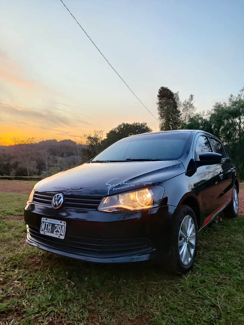 VOLKSWAGEN VOYAGE - Vista principal