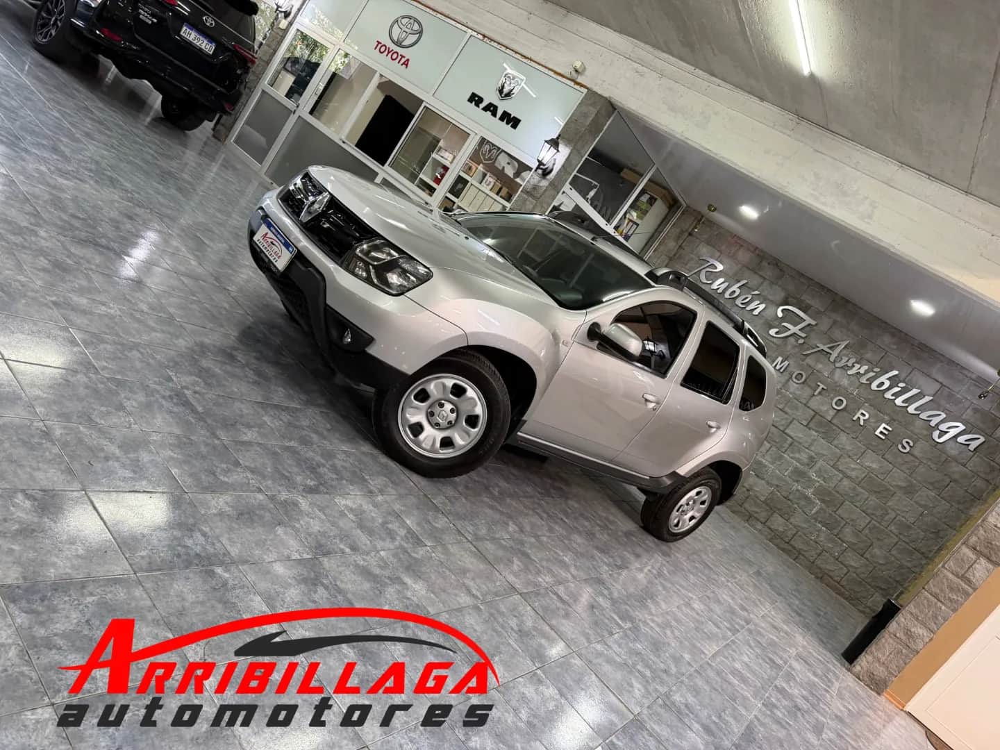 RENAULT DUSTER - Vista principal