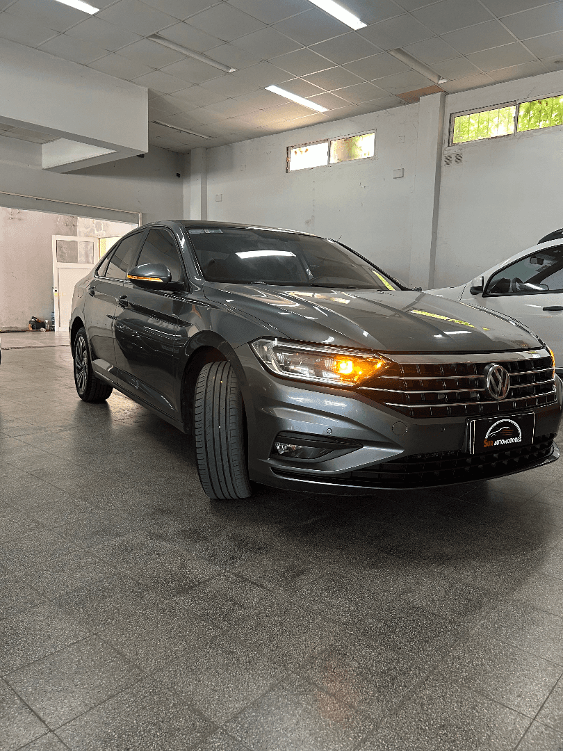 VOLKSWAGEN VENTO - Vista principal