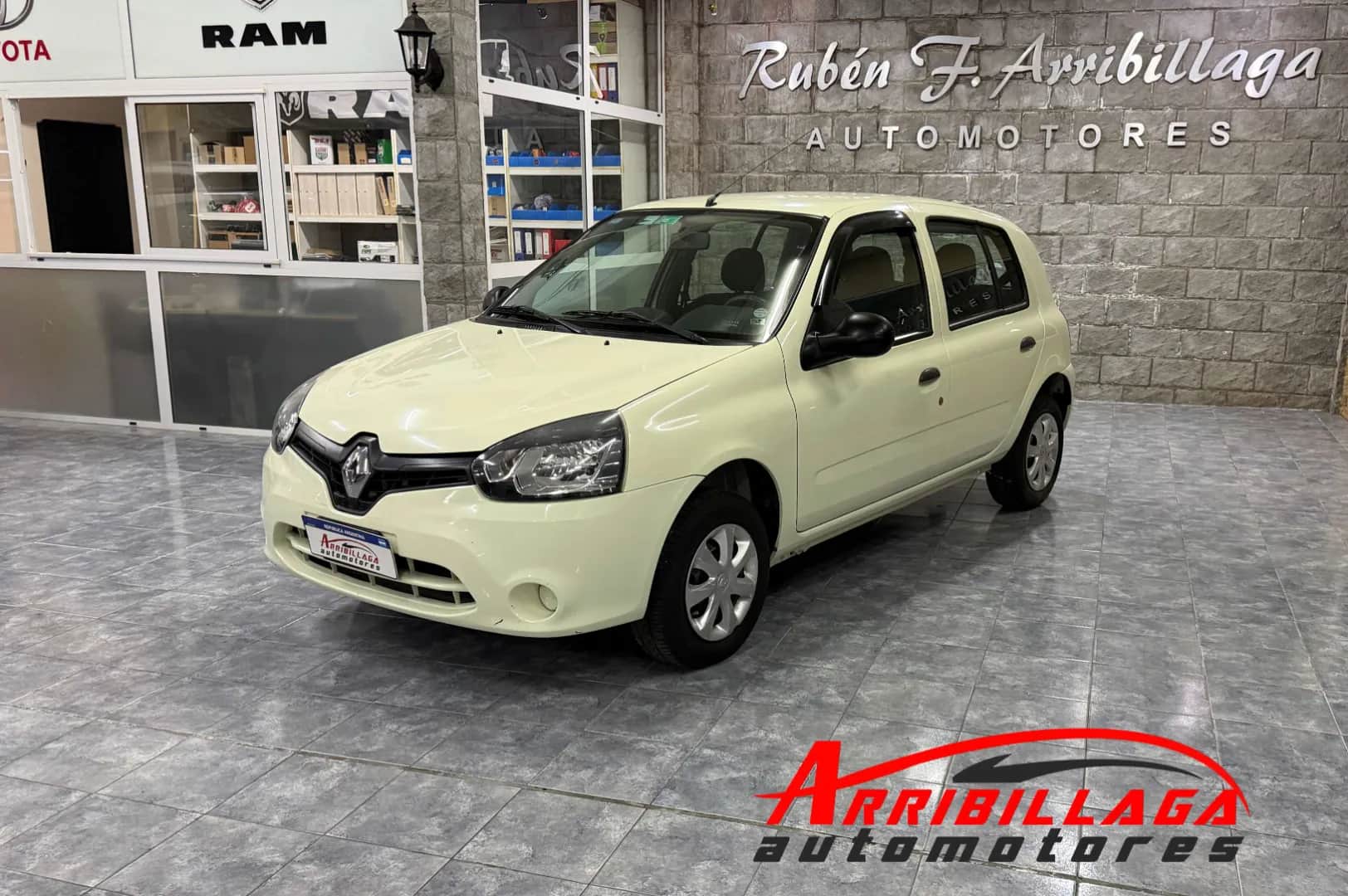 RENAULT CLIO MIO - Vista principal