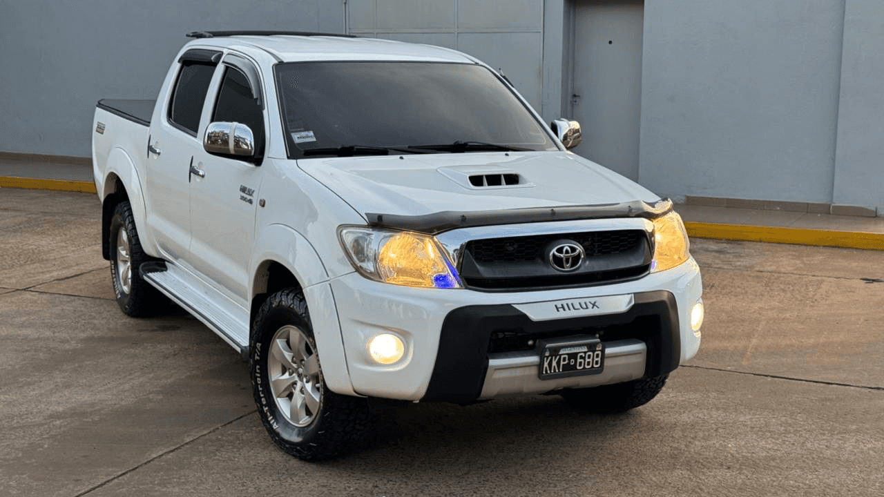 TOYOTA HILUX - Vista principal