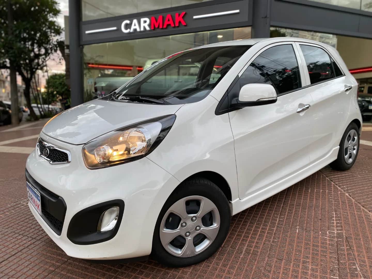 KIA PICANTO - Vista principal