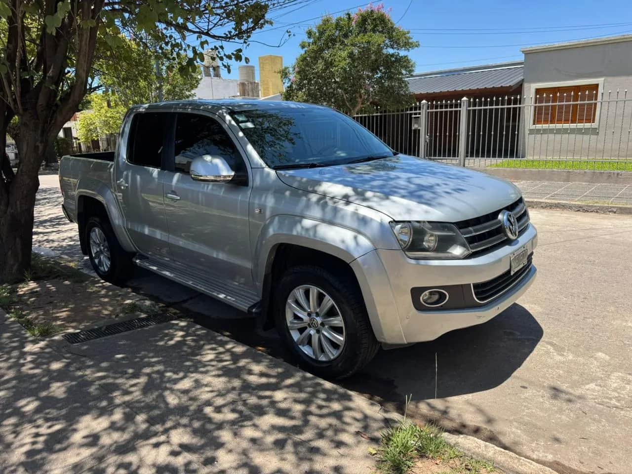 VOLKSWAGEN AMAROK - Vista principal