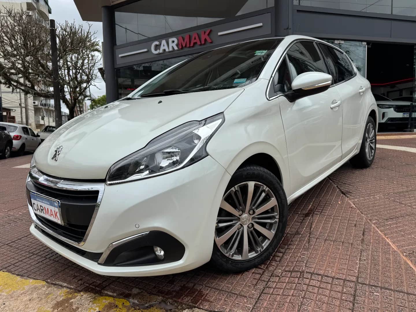 PEUGEOT 208 - Vista principal