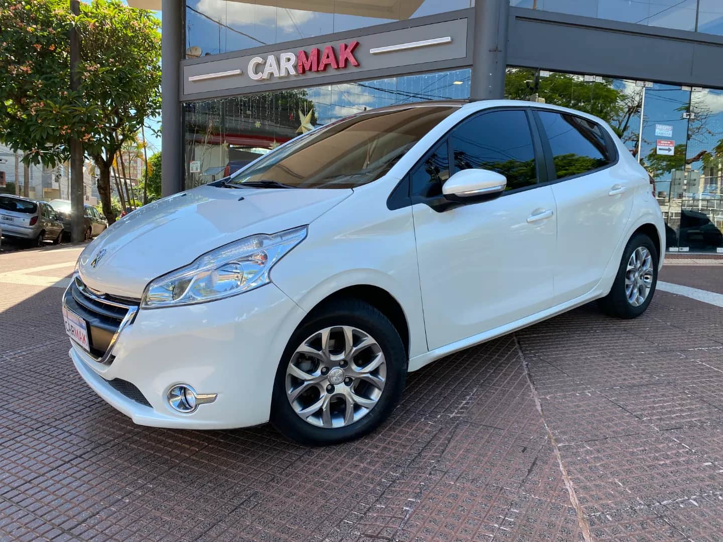 PEUGEOT 208 - Vista principal