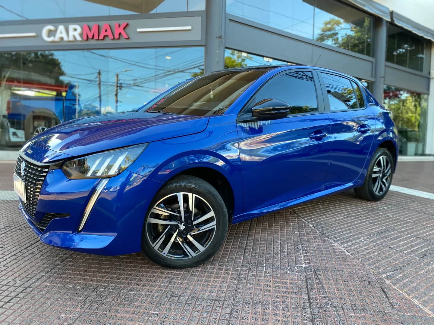 PEUGEOT 208 - Vista principal