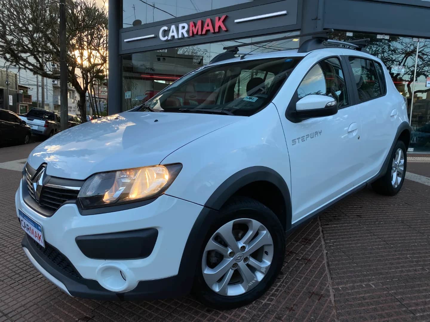 RENAULT SANDERO STEPWAY - Vista principal