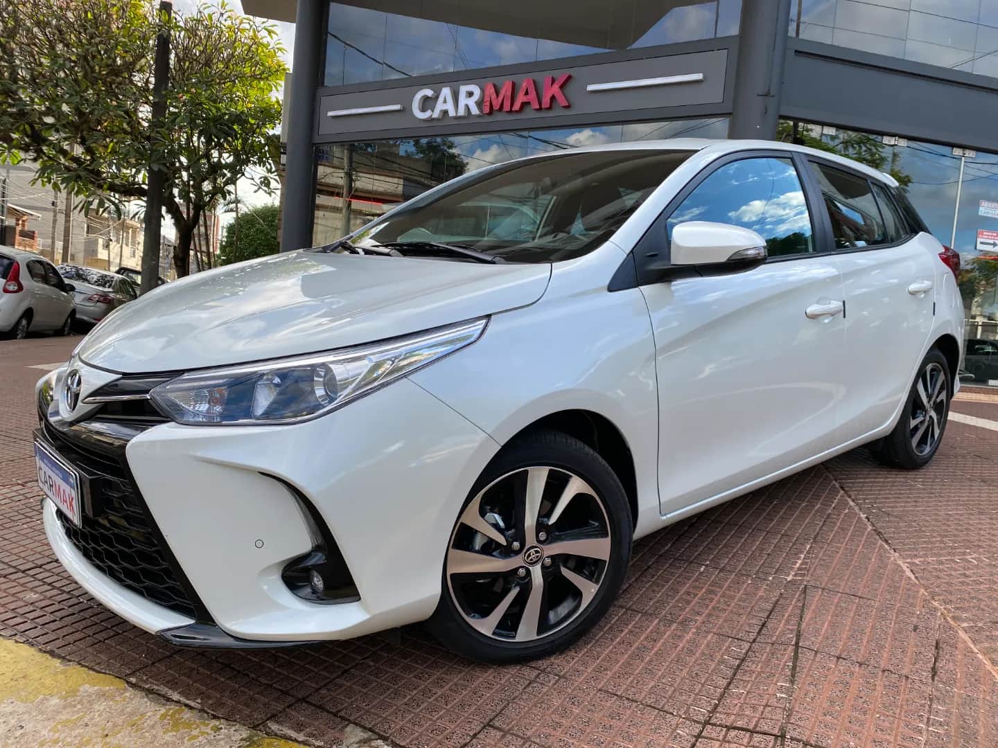 TOYOTA YARIS - Vista principal