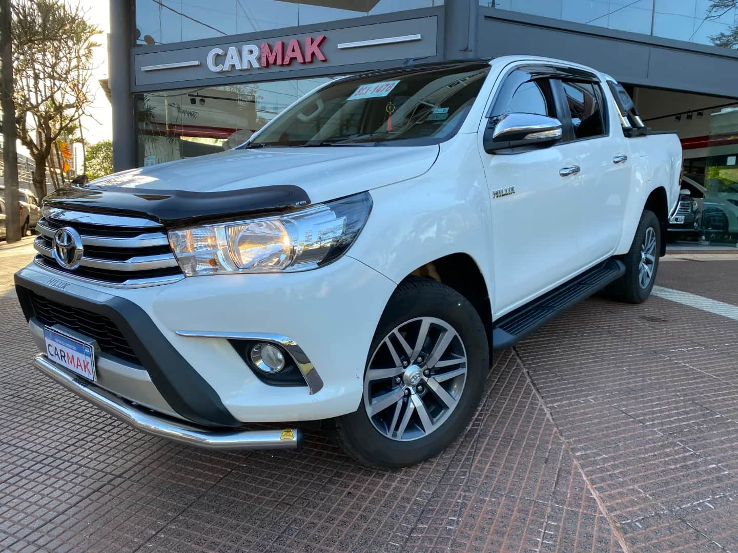 TOYOTA HILUX - Vista principal
