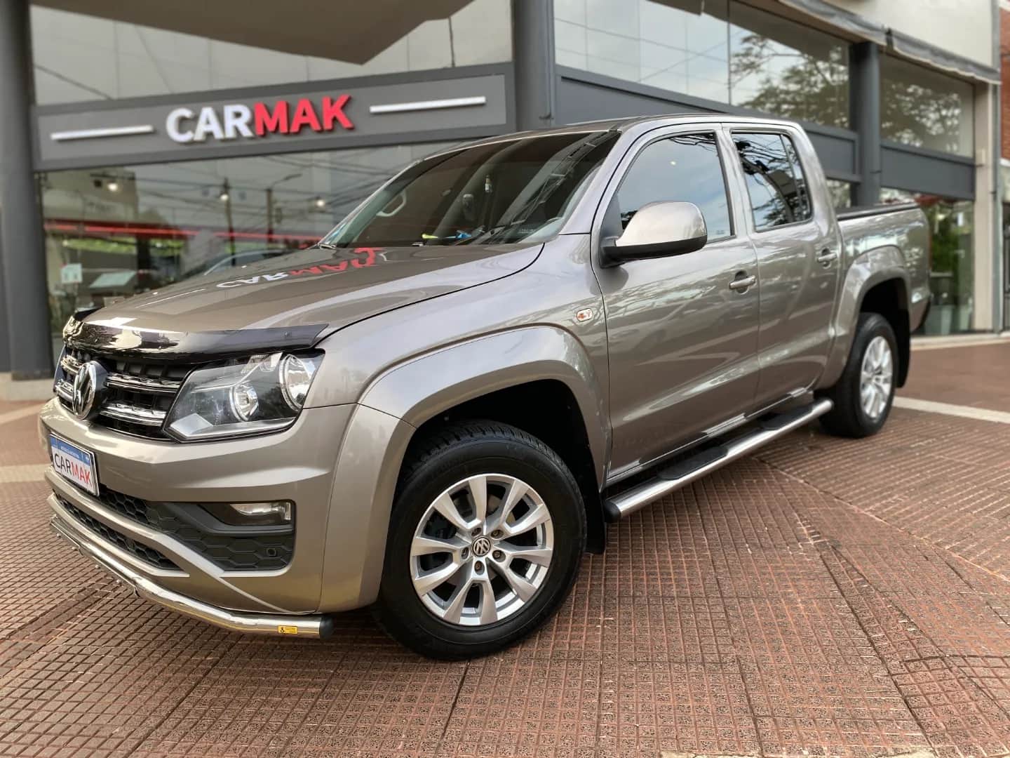 VOLKSWAGEN AMAROK - Vista principal