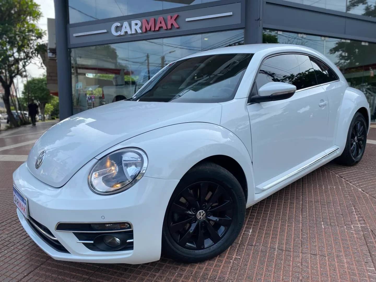 VOLKSWAGEN THE BEETLE - Vista principal