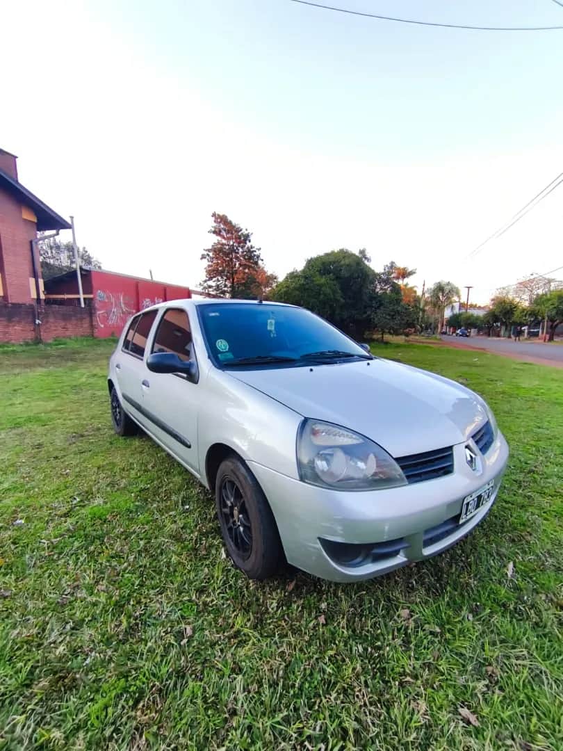 RENAULT CLIO - Vista principal