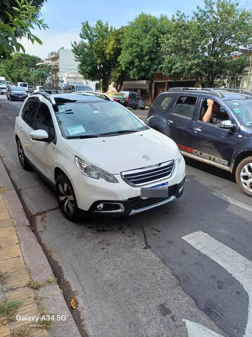PEUGEOT 2008 - Vista principal