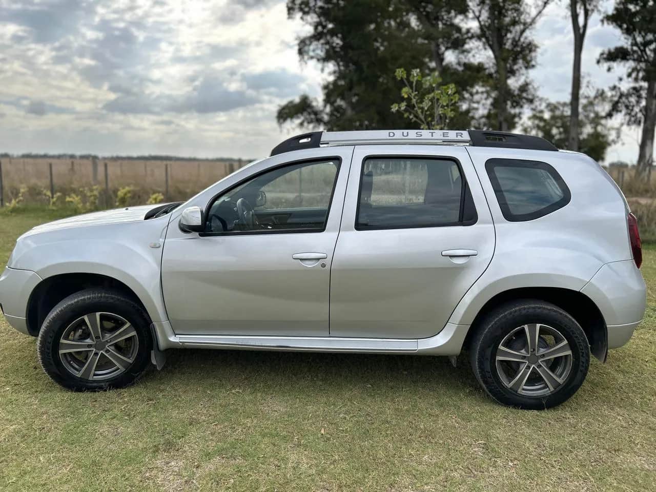 RENAULT DUSTER - Vista principal