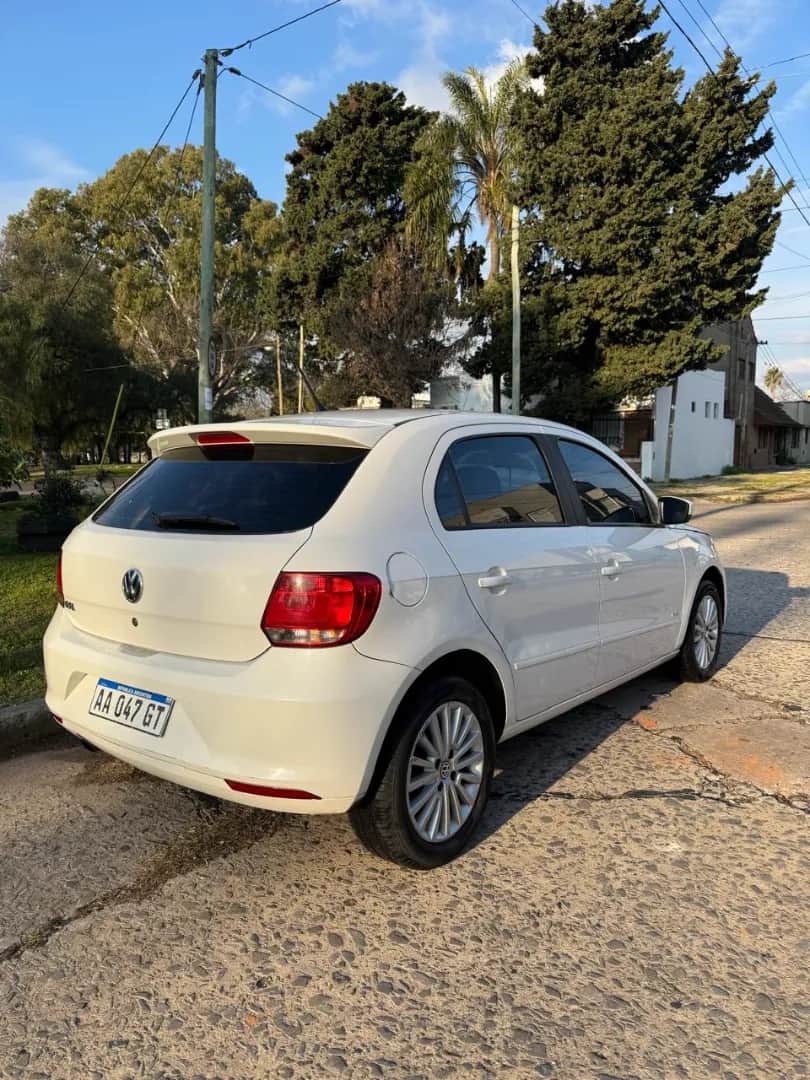VOLKSWAGEN GOL - Vista principal