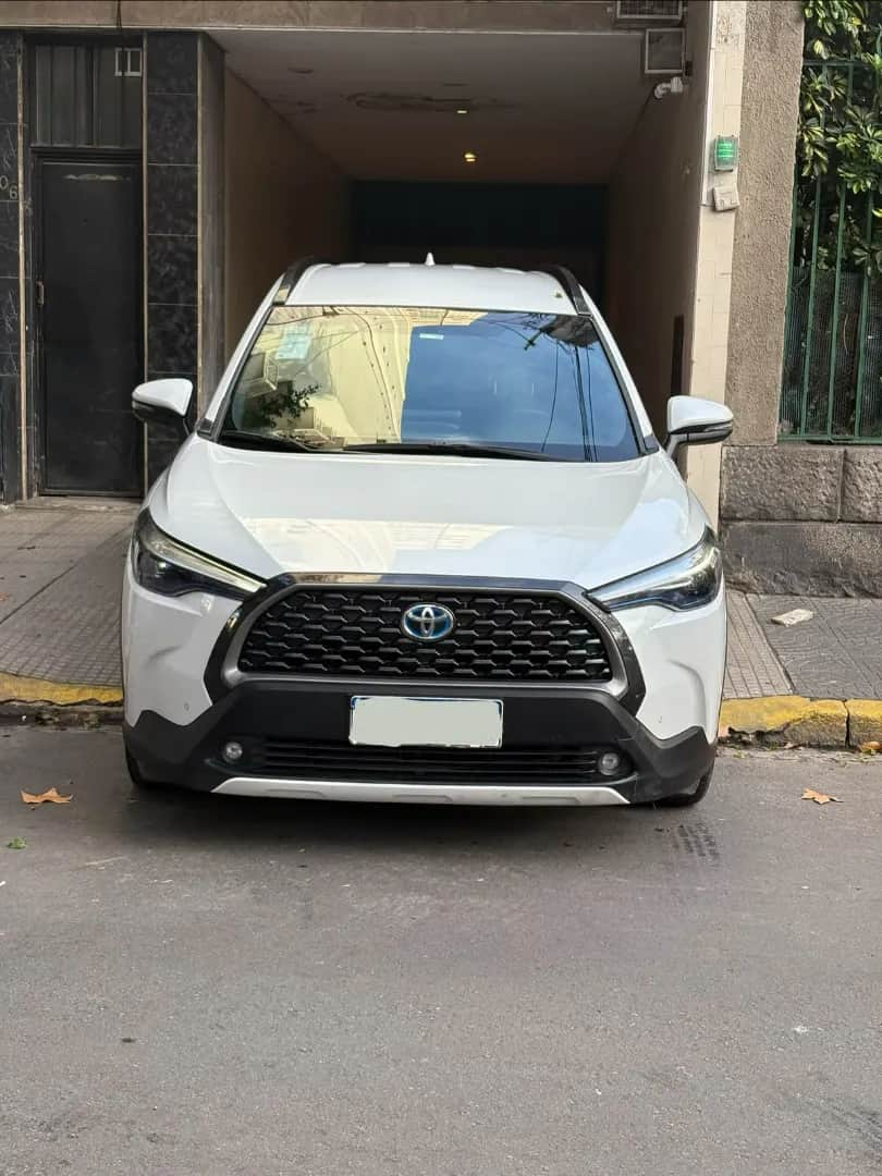 TOYOTA COROLLA CROSS - Vista principal