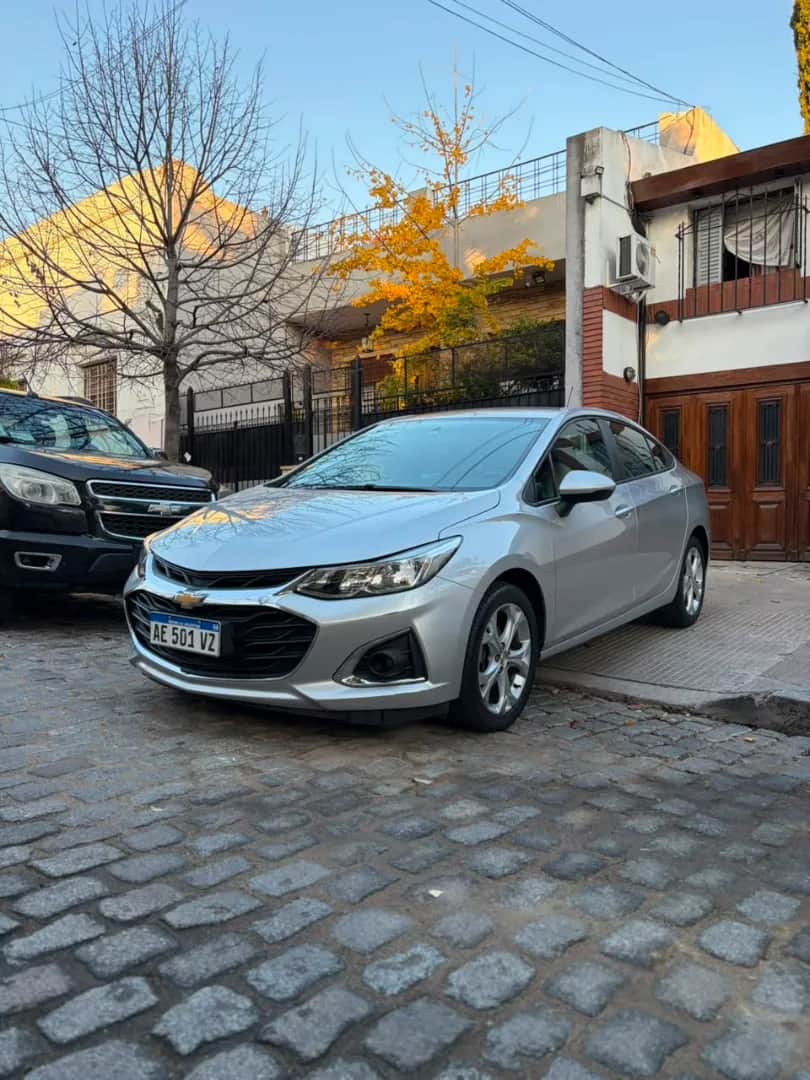 CHEVROLET CRUZE - Vista principal