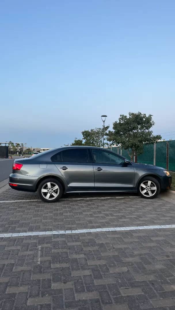 VOLKSWAGEN VENTO - Vista principal