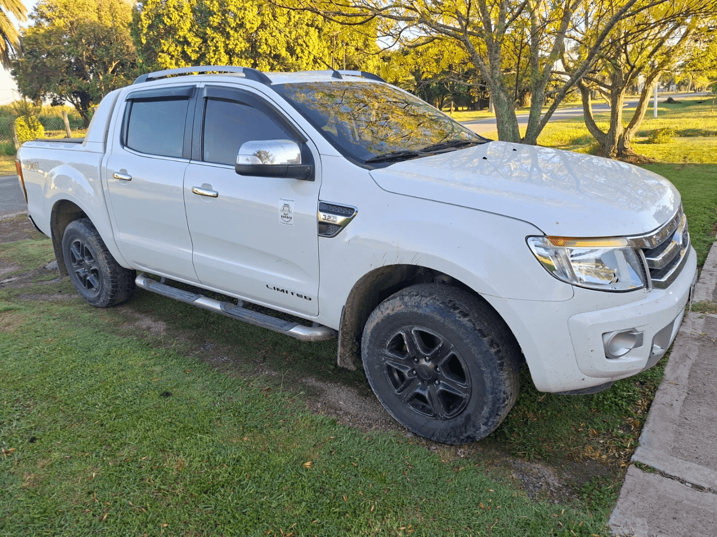 FORD RANGER - Vista principal