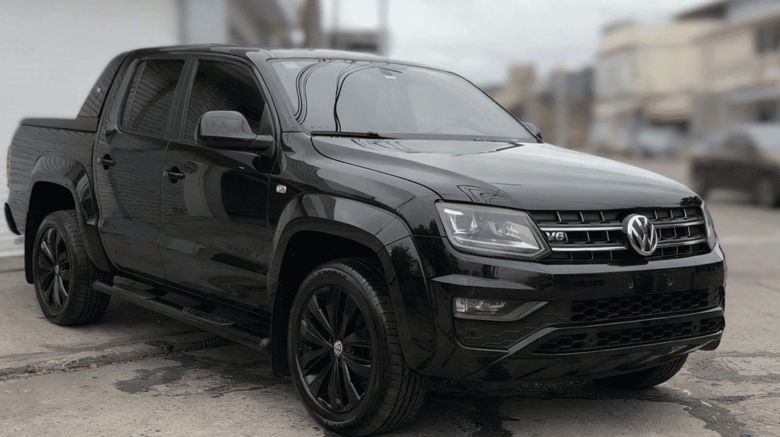 VOLKSWAGEN AMAROK - Vista principal