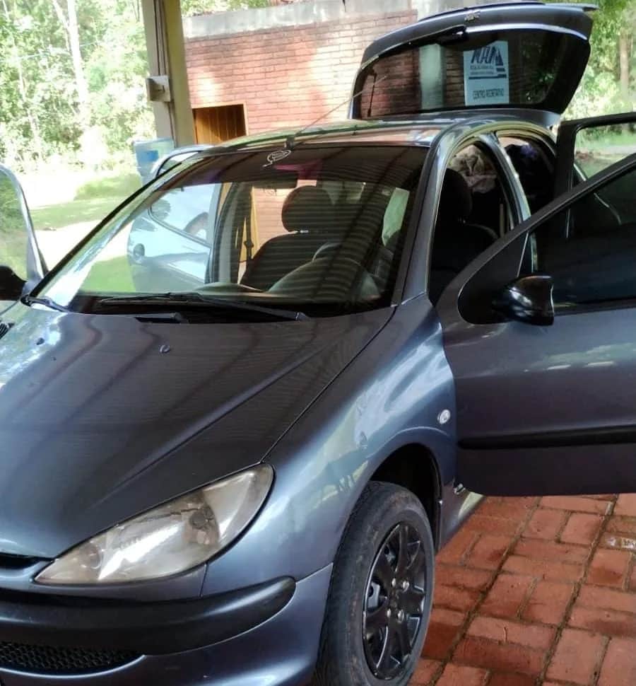 PEUGEOT 206 - Vista principal