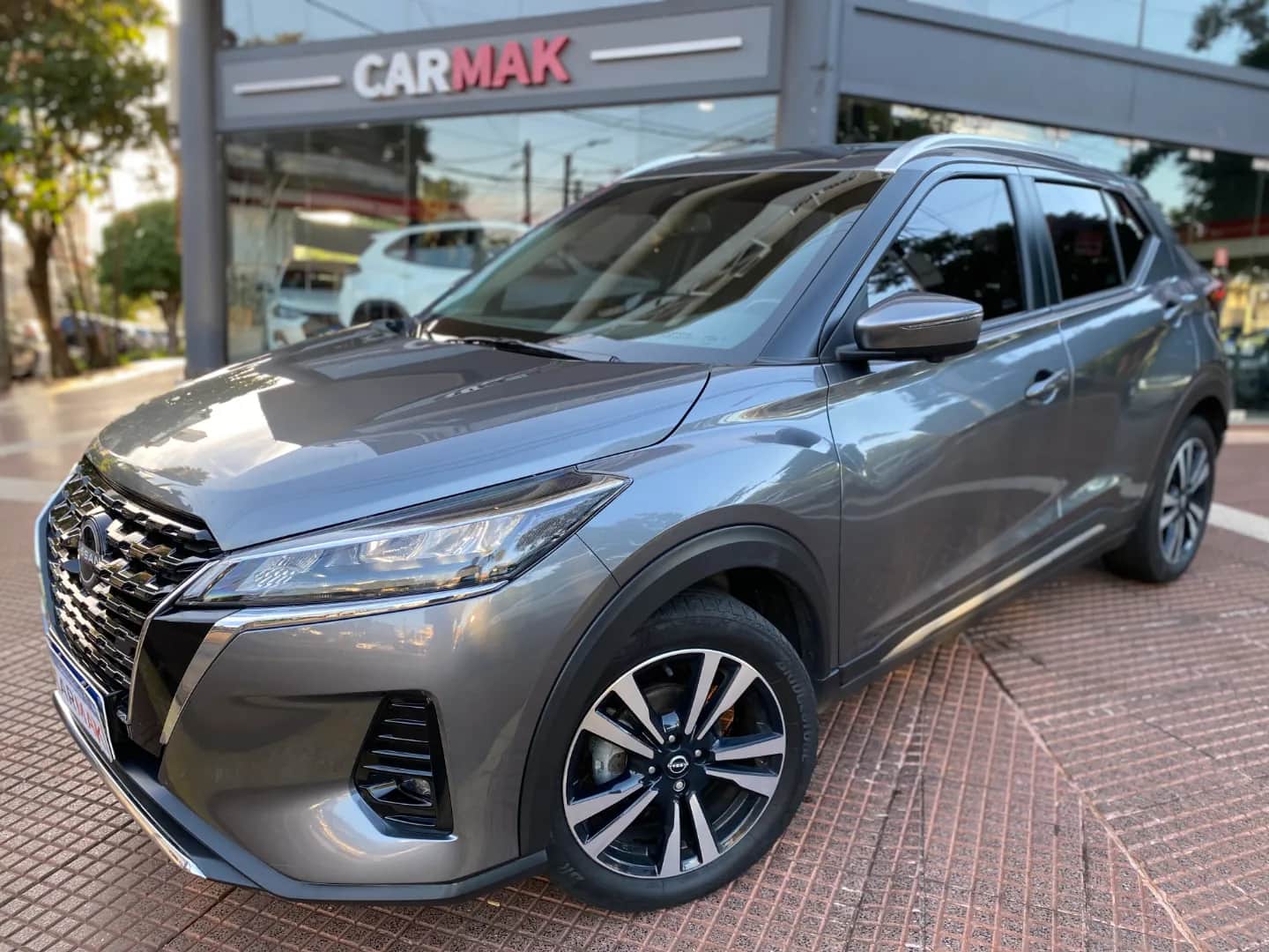 NISSAN KICKS - Vista principal