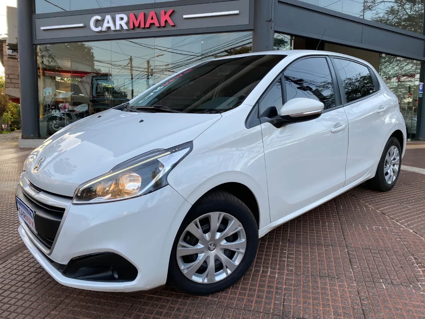 PEUGEOT 208 - Vista principal