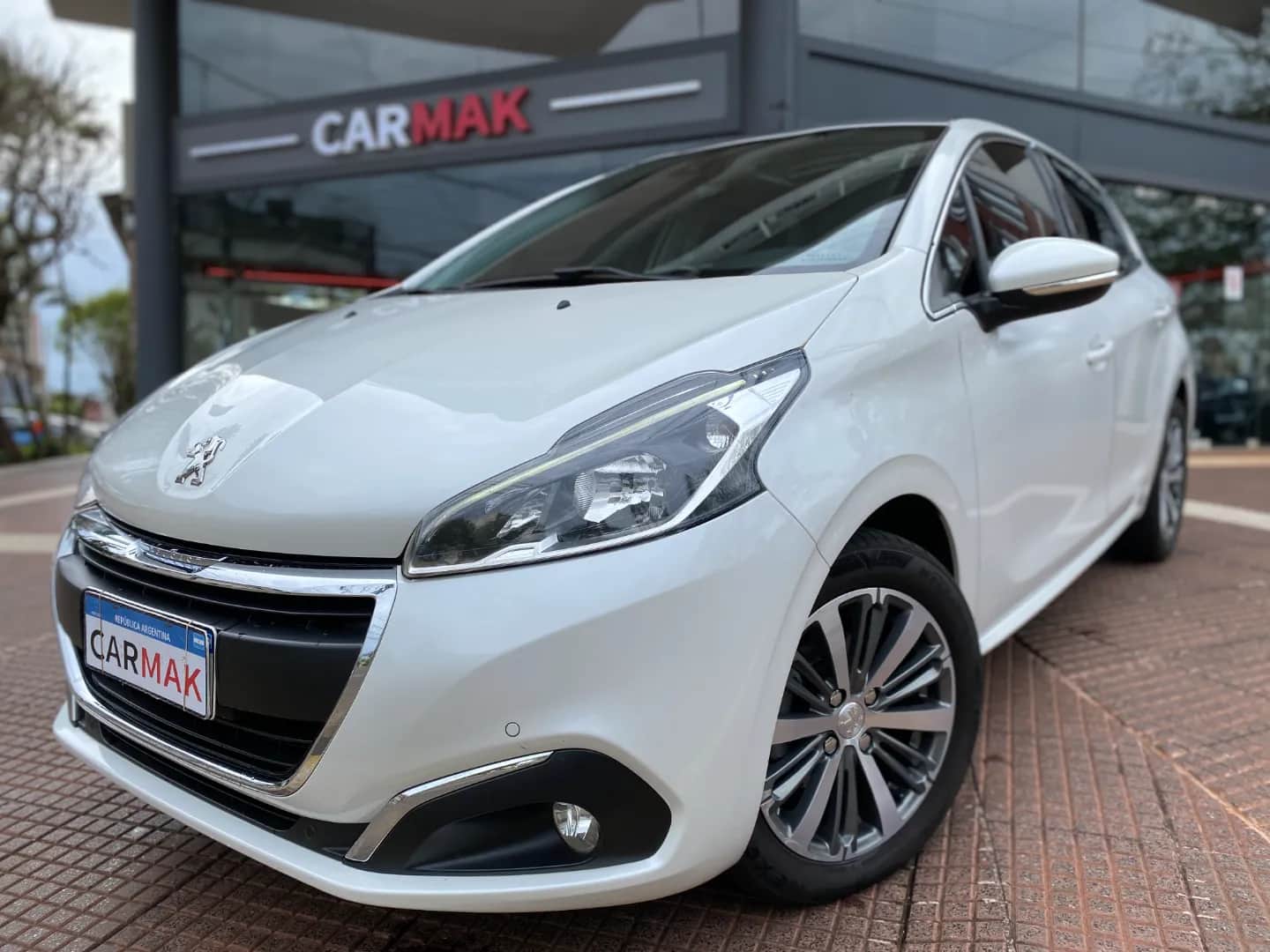 PEUGEOT 208 - Vista principal