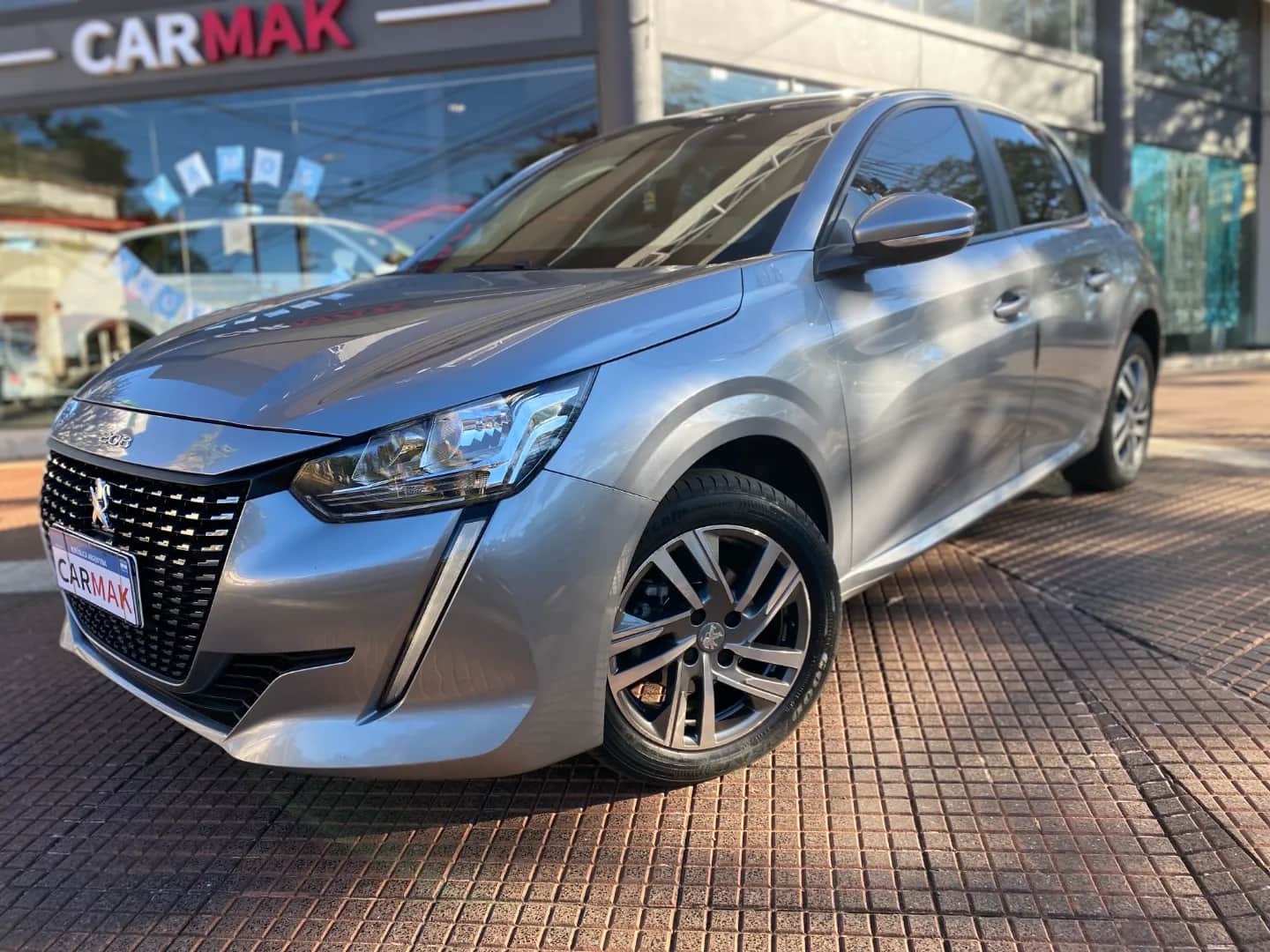 PEUGEOT 208 - Vista principal