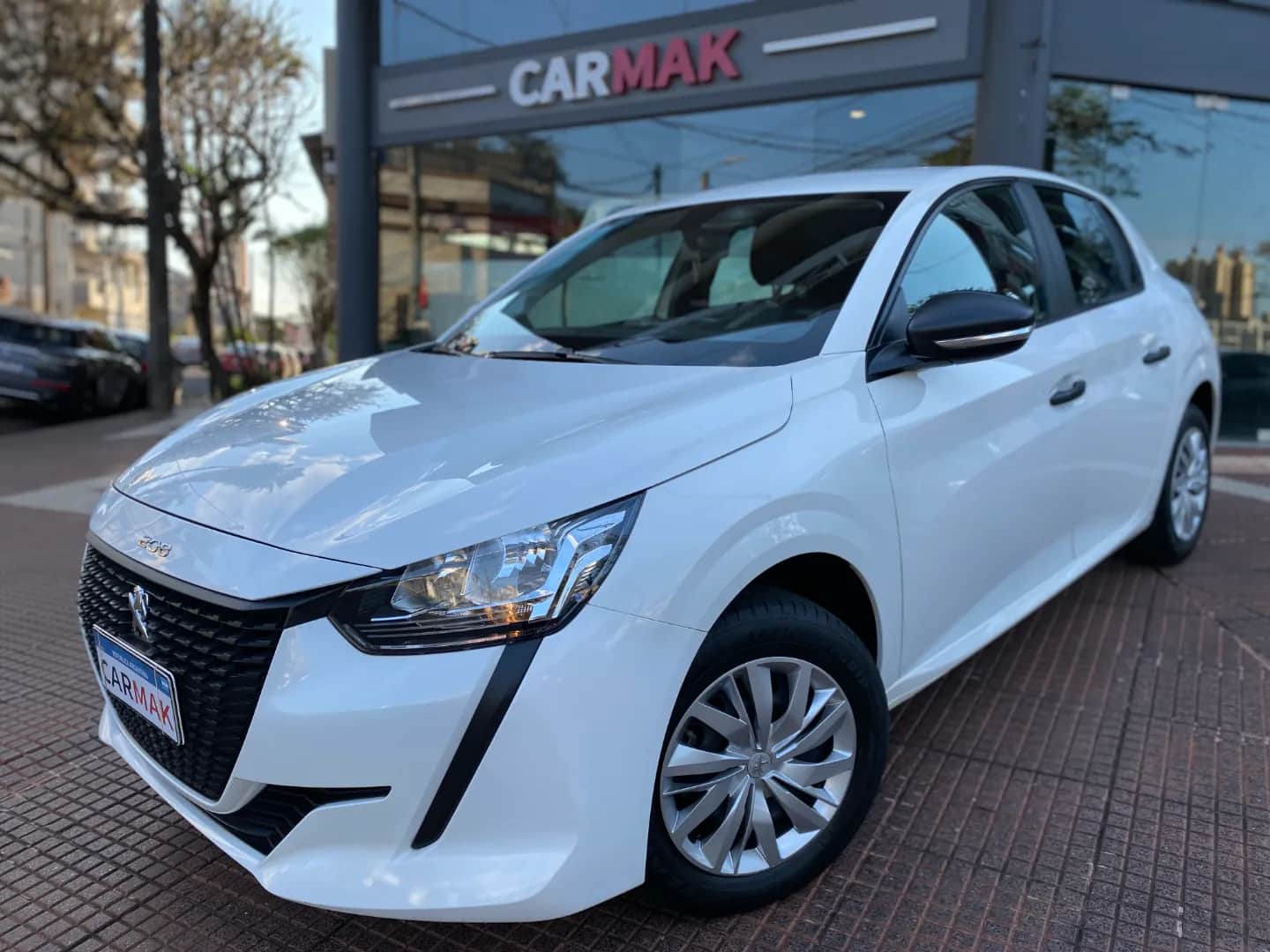 PEUGEOT 208 - Vista principal