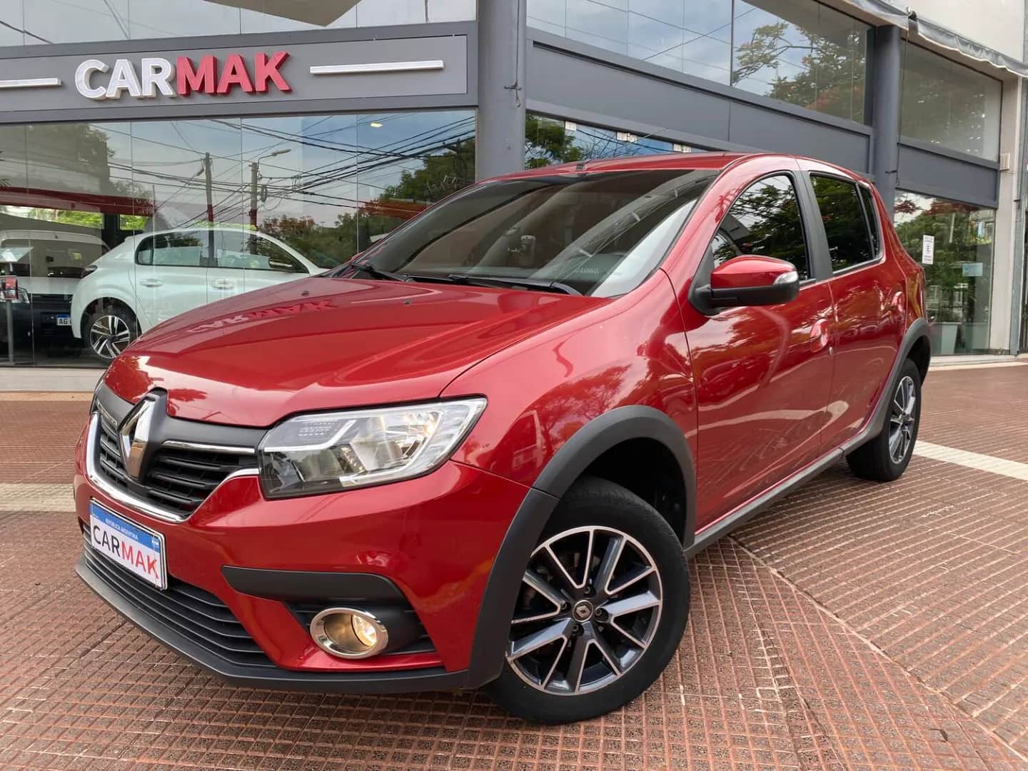 RENAULT SANDERO - Vista principal