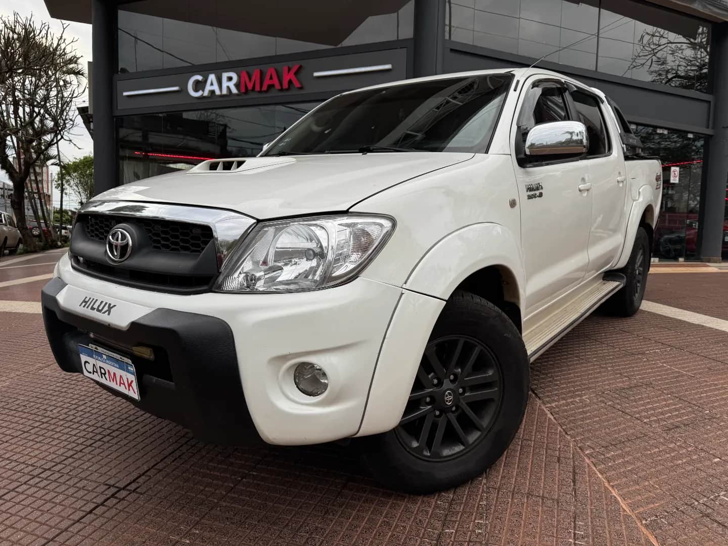TOYOTA HILUX - Vista principal