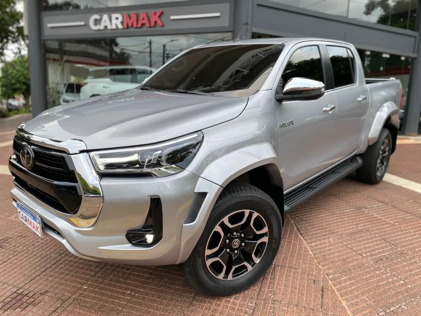 TOYOTA HILUX - Vista principal